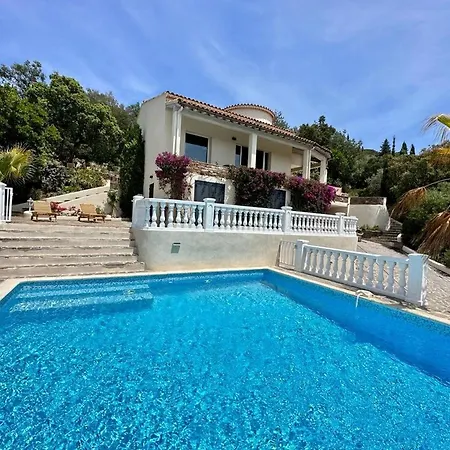 Moderne 6 Ch Pour 12 Avec Piscine Privee, Clim Et Parking Aux Issambres - Fr-1-768-24 *