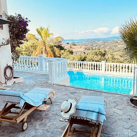 Moderne 6 Ch Pour 12 Avec Piscine Privee, Clim Et Parking Aux Issambres - Fr-1-768-24 Vila